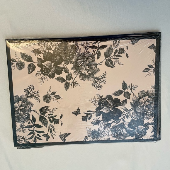 Victoria's Secret Gift Box-Tissue Paper-Bow Pink Black Floral New in Packaging - Picture 4 of 4